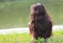 Sole e mare: come proteggere i capelli in estate